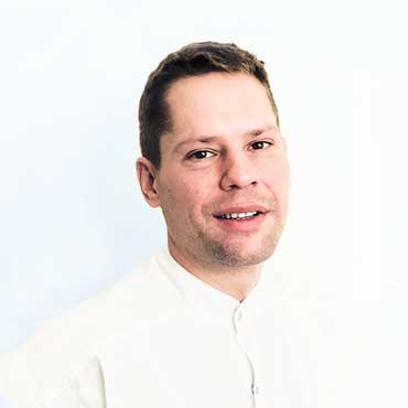 Jakub-natuurlijke-tandartspraktijk-blokzijl-overijssel-profiel-tandartsassistente-mondhygiene-tandarts-dentist-team Jakub-natuurlijke-tandartspraktijk-blokzijl-overijssel-profiel-tandartsassistente-mondhygiene-tandarts-dentist-team