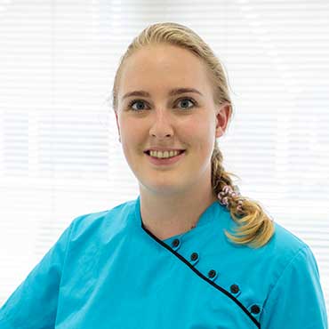 laura-tandartspraktijk-blokzijl-overijssel-profiel-tandartsassistente-mondhygiene-team laura-tandartspraktijk-blokzijl-overijssel-profiel-tandartsassistente-mondhygiene-team